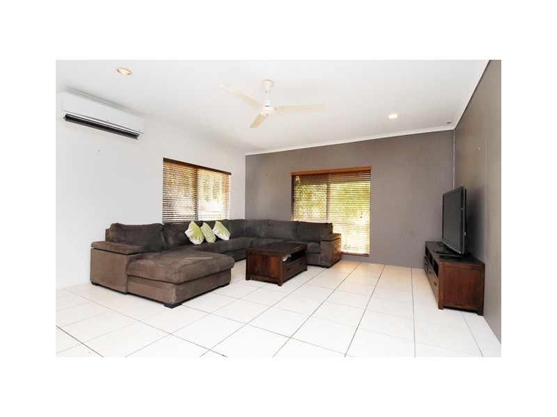 4 Bligh Close, Clifton Beach QLD 4879