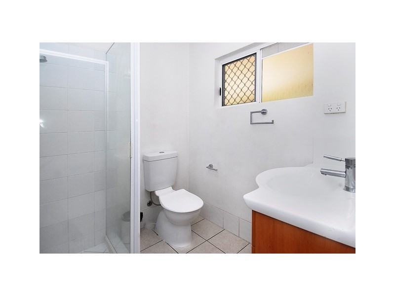 4 Bligh Close, Clifton Beach QLD 4879