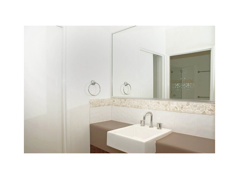 4 Bligh Close, Clifton Beach QLD 4879