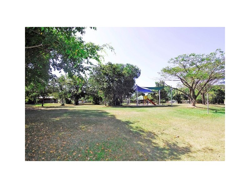 4 Bligh Close, Clifton Beach QLD 4879