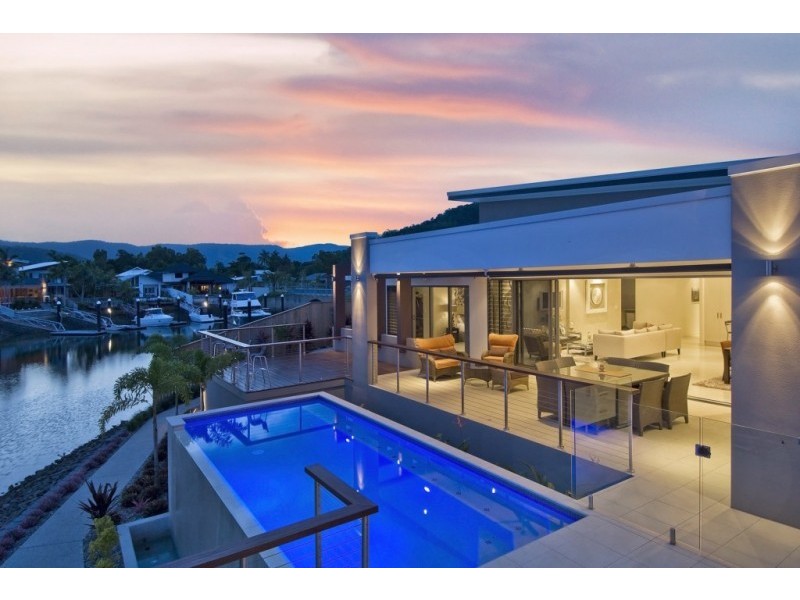 11 Ragamuffin Quay, Trinity Park QLD 4879