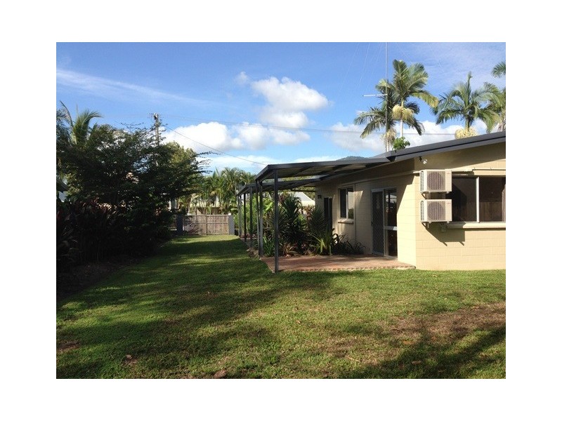 12 Riverside Parade, Trinity Park QLD 4879