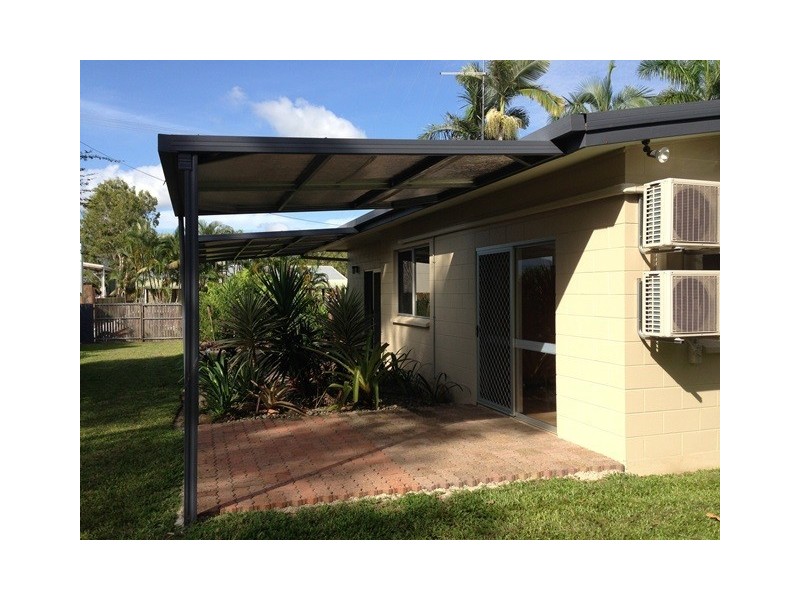 12 Riverside Parade, Trinity Park QLD 4879