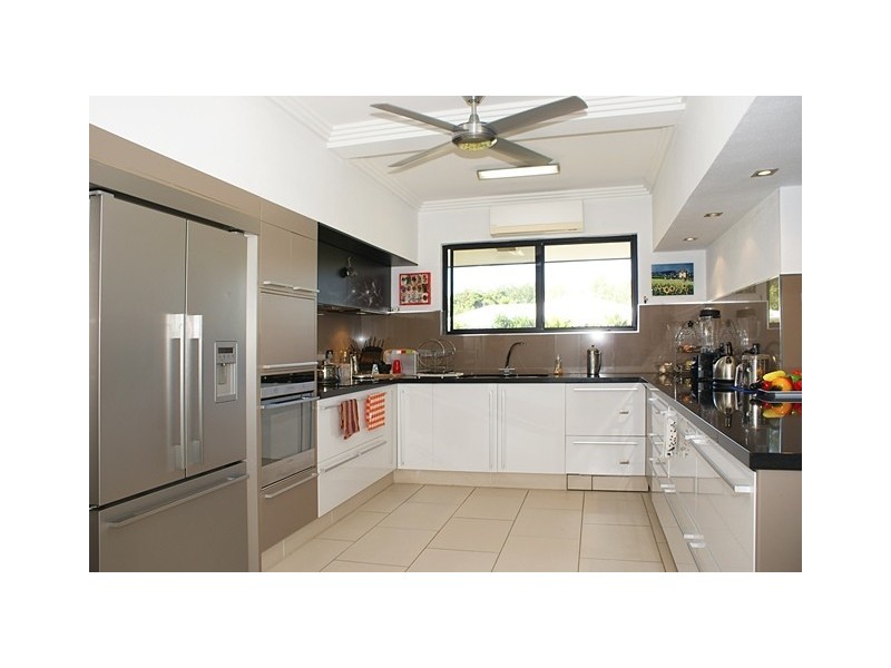 83 Mitre Street, Port Douglas QLD 4877