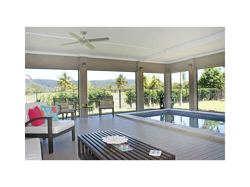 83 Mitre Street, Port Douglas QLD 4877