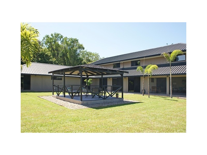 83 Mitre Street, Port Douglas QLD 4877