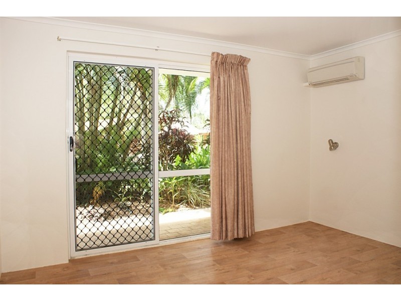 405/241 Coral Coast Dve, Palm Cove QLD 4879