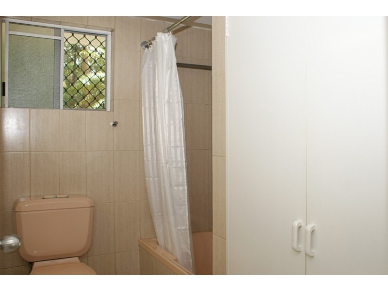 405/241 Coral Coast Dve, Palm Cove QLD 4879