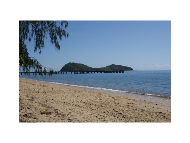 405/241 Coral Coast Dve, Palm Cove QLD 4879