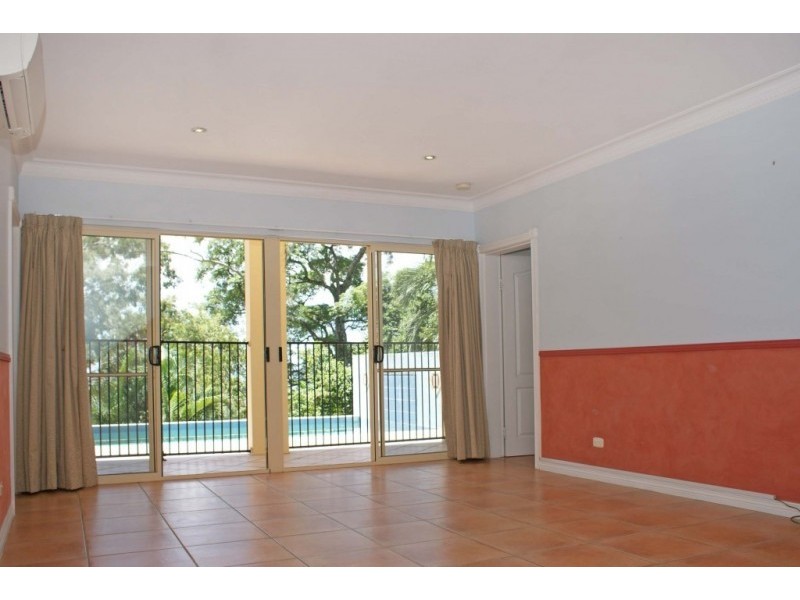 7 Tari Place, Trinity Beach QLD 4879