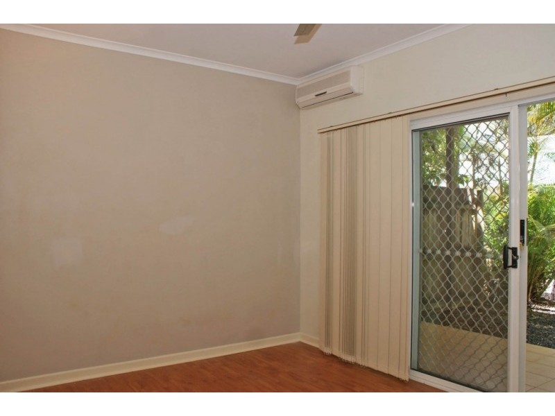 2/15 Amphora Street, Palm Cove QLD 4879