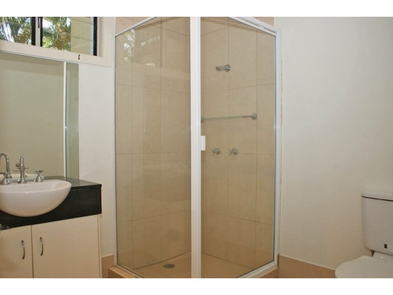 2/15 Amphora Street, Palm Cove QLD 4879