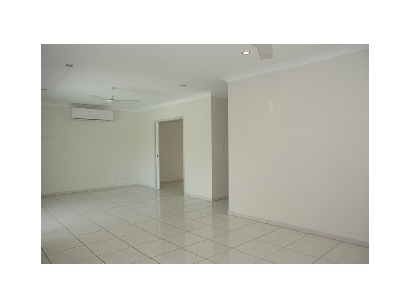 34 St Crispin Street, Clifton Beach QLD 4879