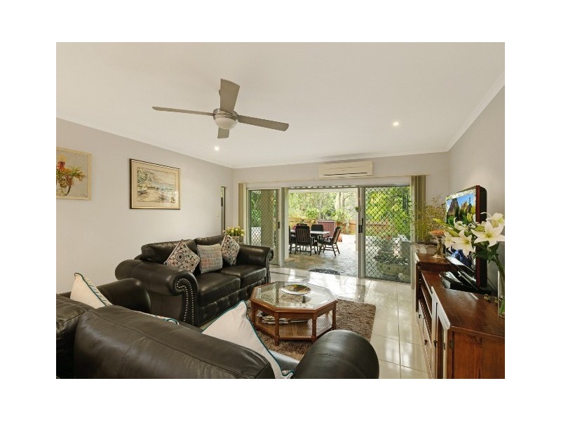 20/24 Warren Street, Palm Cove QLD 4879