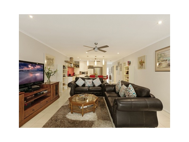20/24 Warren Street, Palm Cove QLD 4879