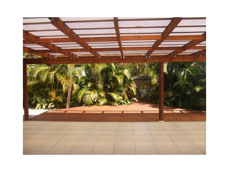 1 Hobson Drive, Brinsmead QLD 4870