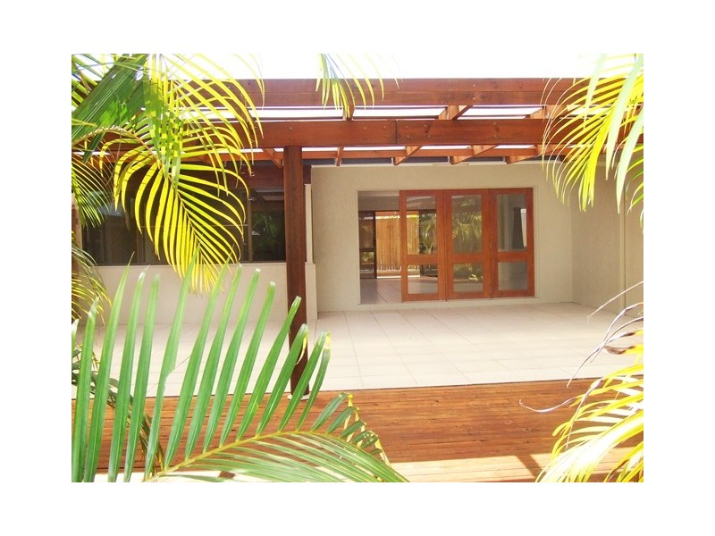 1 Hobson Drive, Brinsmead QLD 4870