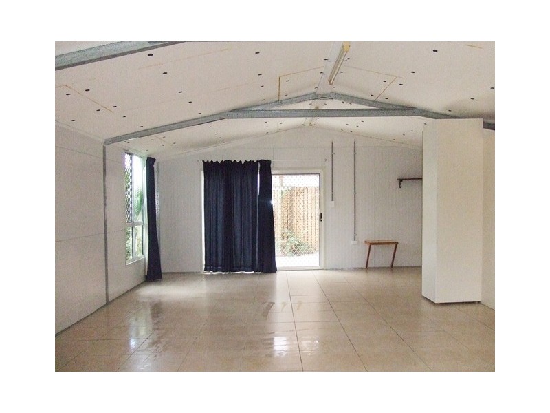 1 Hobson Drive, Brinsmead QLD 4870