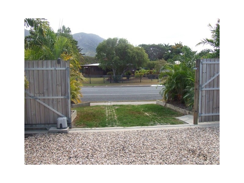 1 Hobson Drive, Brinsmead QLD 4870