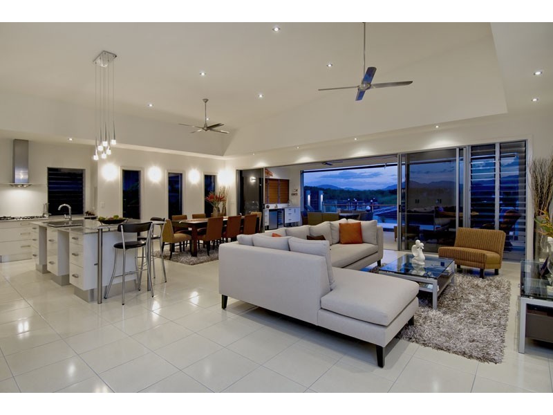 11 Ragamuffin Quay, Trinity Park QLD 4879