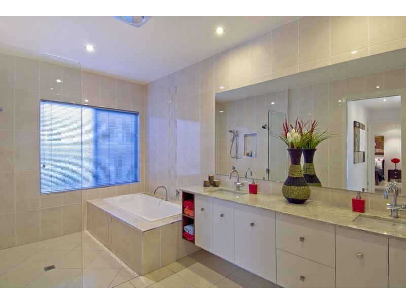 11 Ragamuffin Quay, Trinity Park QLD 4879