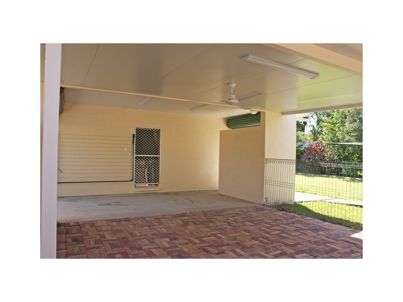 12 Bulolo Close, Trinity Beach QLD 4879