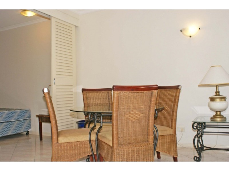 1414/2 Greenslopes Street, Cairns North QLD 4870