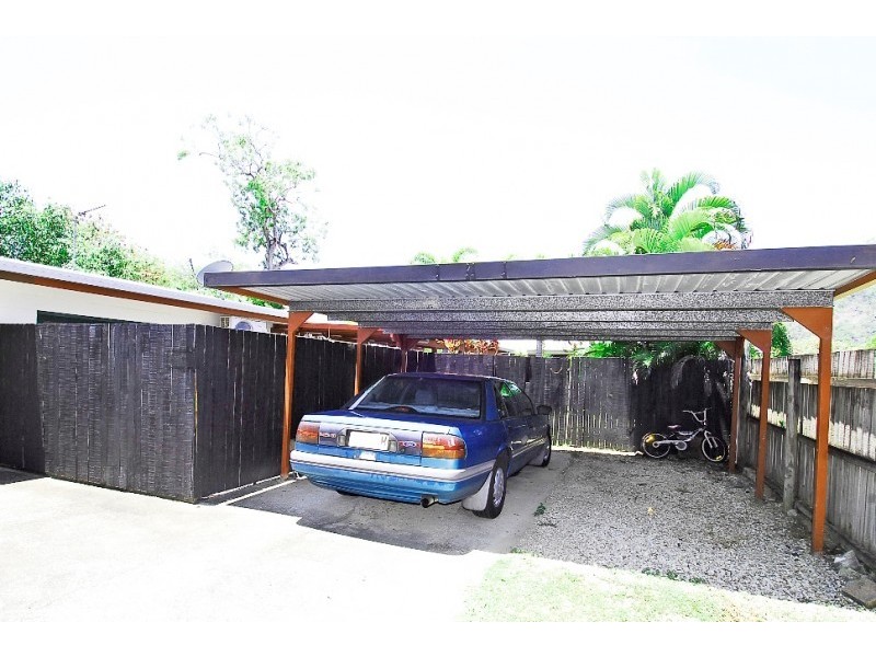 2/7 Corinda Street, Trinity Beach QLD 4879