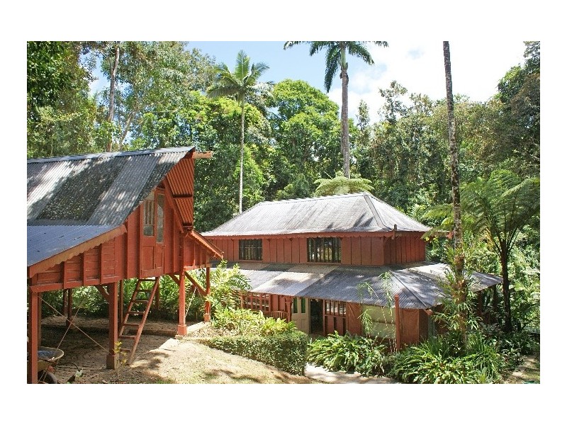 11 Weir Road, Kuranda QLD 4881