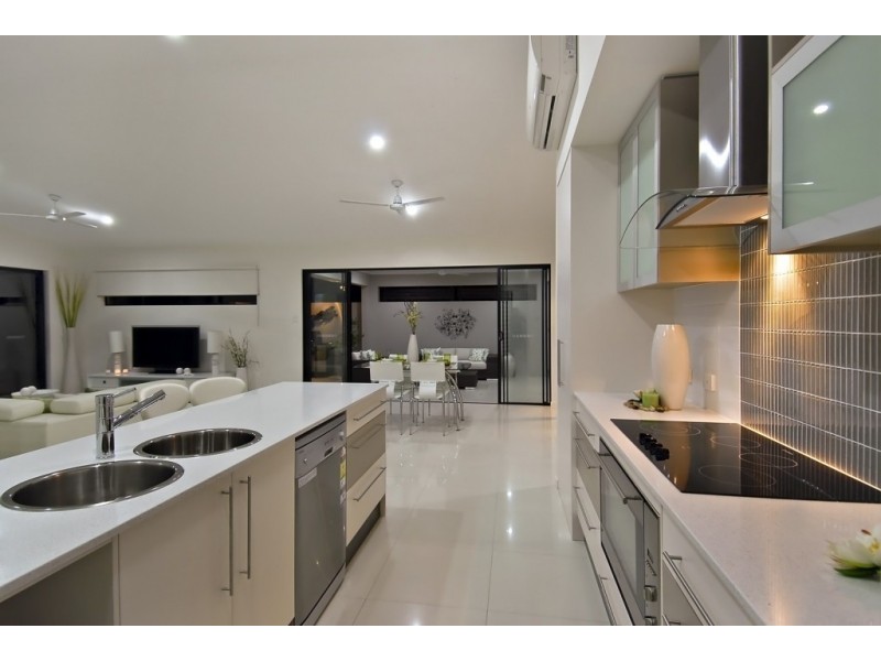 13 Icefire Quay, Trinity Park QLD 4879