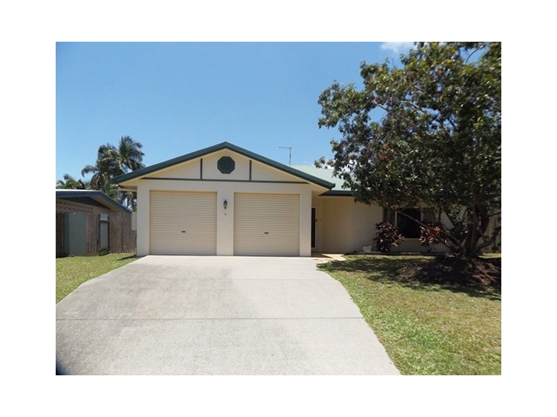 17 Cameron Close, Smithfield QLD 4878