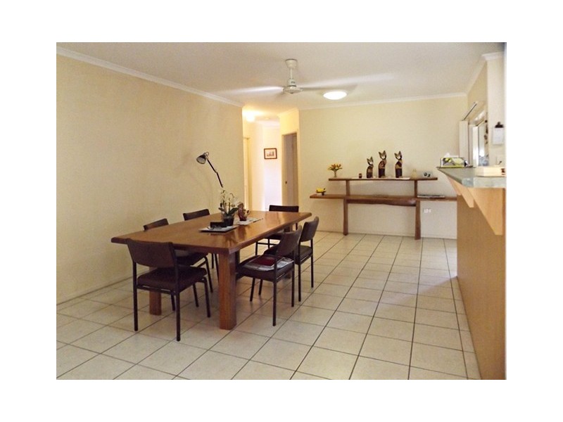 17 Cameron Close, Smithfield QLD 4878