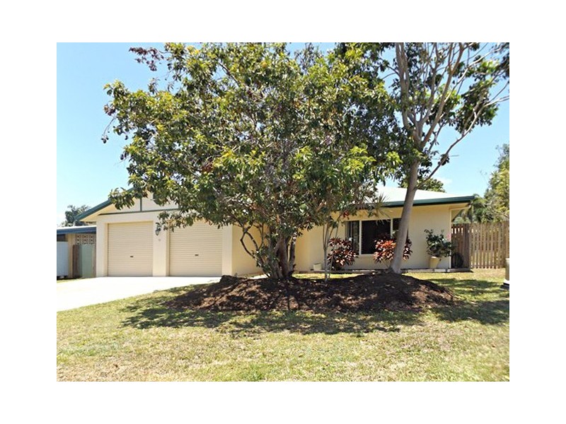 17 Cameron Close, Smithfield QLD 4878