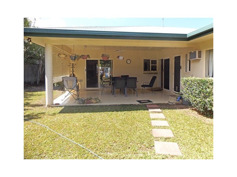 17 Cameron Close, Smithfield QLD 4878