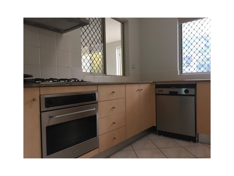 1303/2 Greenslopes Street, Cairns North QLD 4870