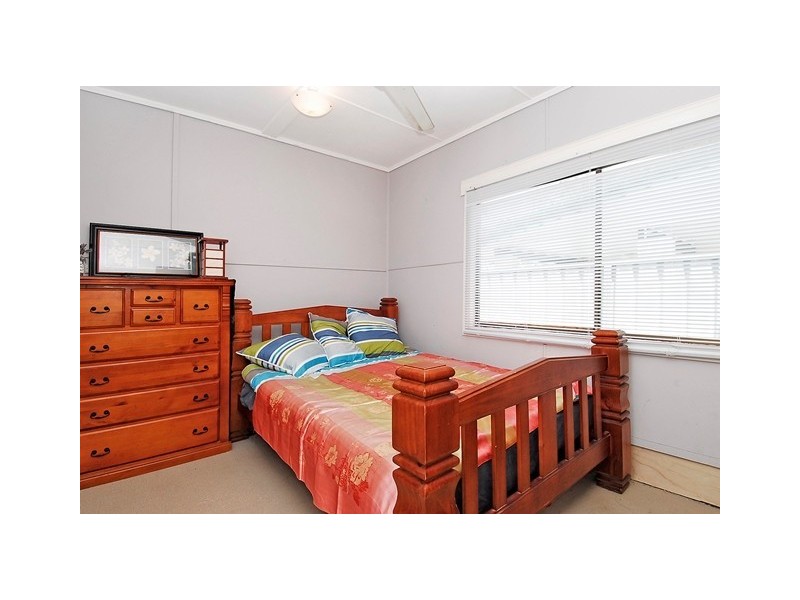 251 O’Shea Esplanade, Machans Beach QLD 4878