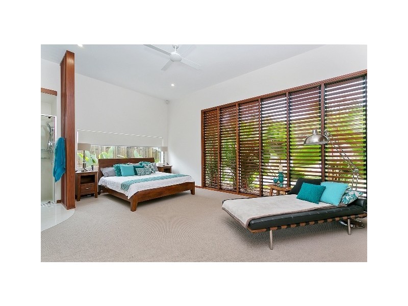 22 Litara Court, Palm Cove QLD 4879