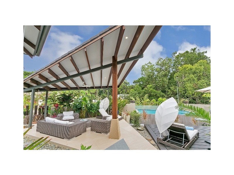 22 Litara Court, Palm Cove QLD 4879