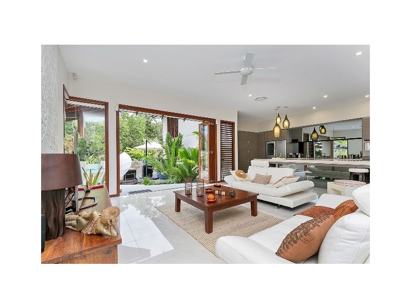 22 Litara Court, Palm Cove QLD 4879