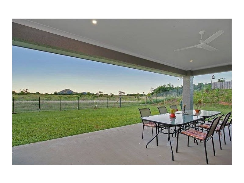 49 Landsborough Drive, Smithfield QLD 4878
