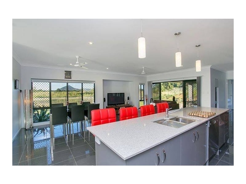 49 Landsborough Drive, Smithfield QLD 4878