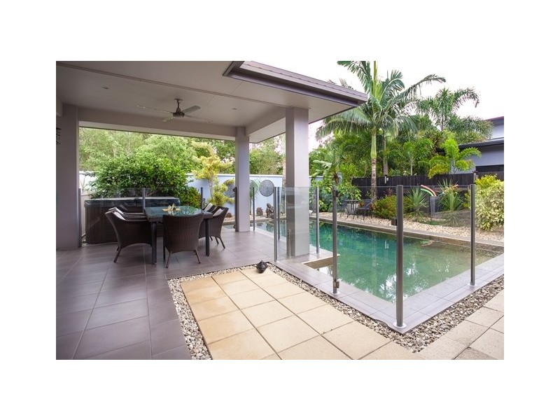 11 Iridescent Drive, Trinity Park QLD 4879