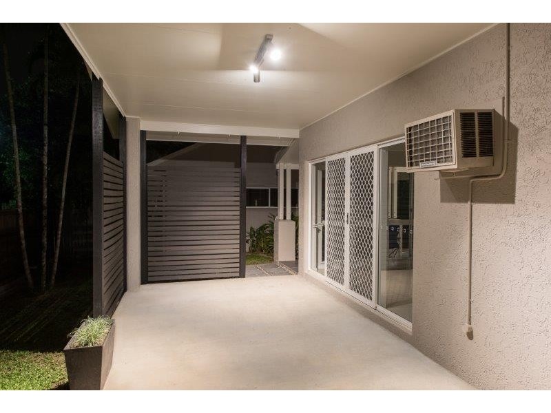28 Lamb Street, Smithfield QLD 4878