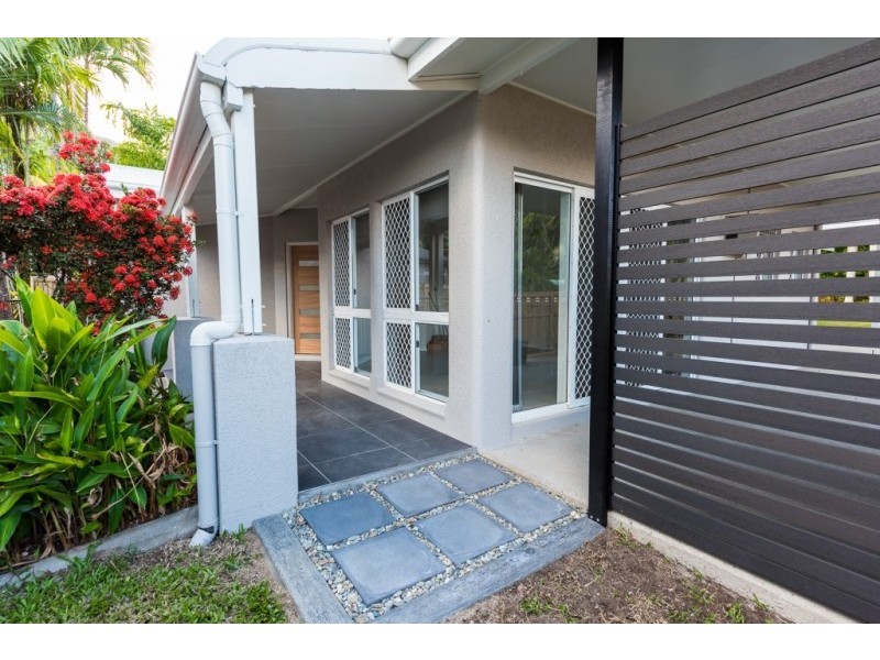 28 Lamb Street, Smithfield QLD 4878