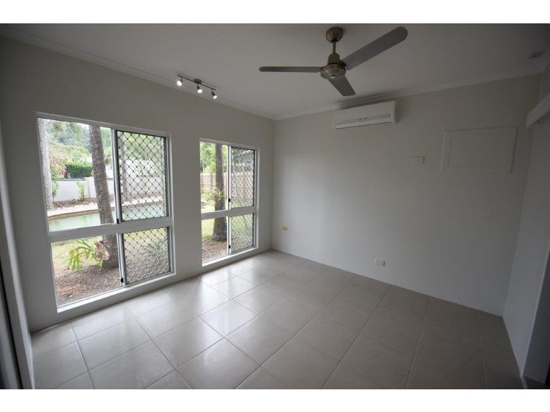 28 Lamb Street, Smithfield QLD 4878