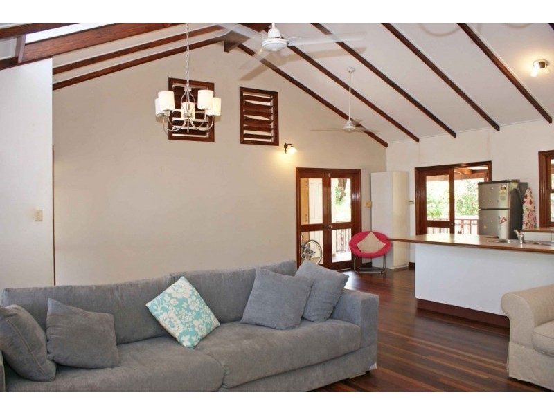 29 Cheviot Street, Smithfield QLD 4878