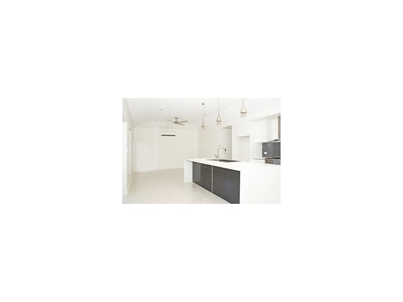 3 Amberwood Crescent, Smithfield QLD 4878
