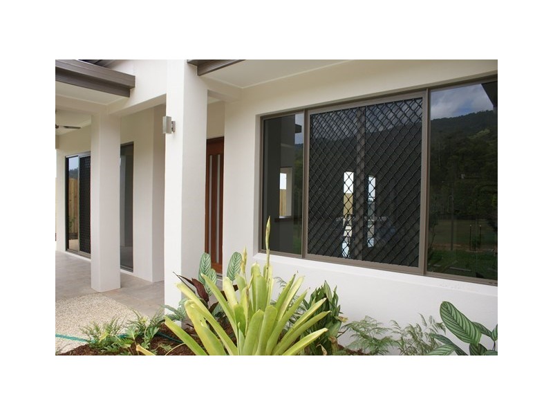 3 Amberwood Crescent, Smithfield QLD 4878