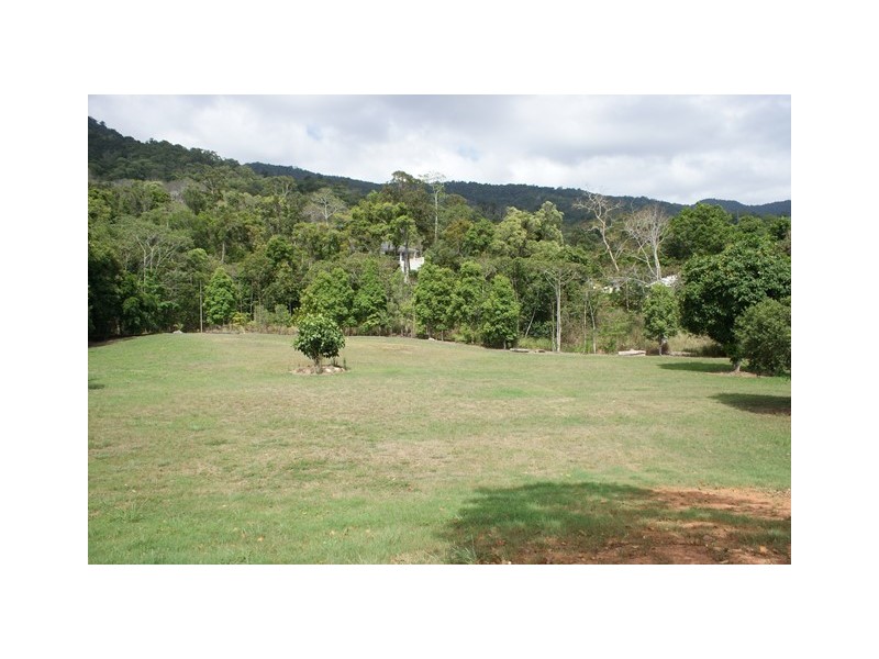3 Amberwood Crescent, Smithfield QLD 4878