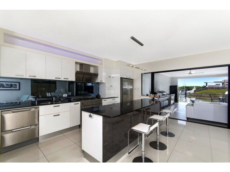 41 Harbour Drive, Trinity Park QLD 4879